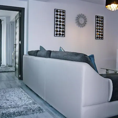 Holiday 1 Apartment Năvodari