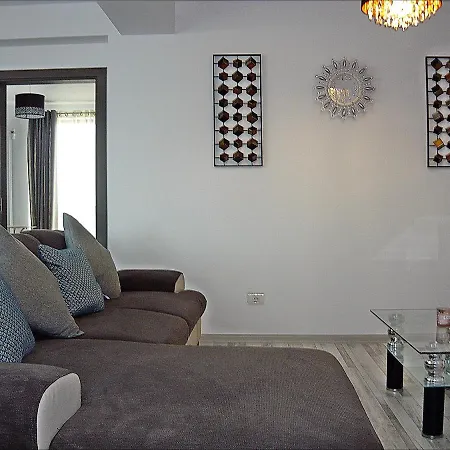 Apartment Holiday 1 *